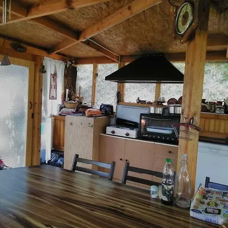 Вила Карина Casa de hóspedes